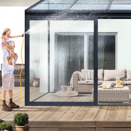 Verglasung mit Bioclean Fensterglas leicht zu reinigen für alle Systeme inklusiv Wintergarten Systeme