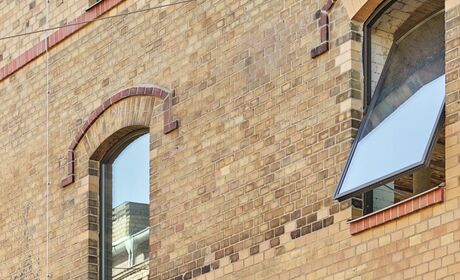 Schwing Fenster für historische Ziegel Gebäude oder Lofts Wohnungen